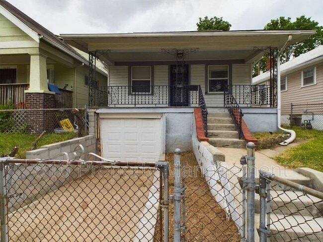 Building Photo - 3032 Elmwood Ave