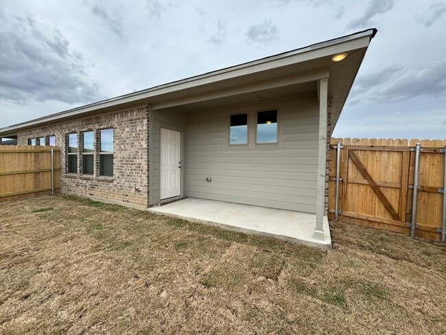 Building Photo - 5403 Rose Gdn Lp