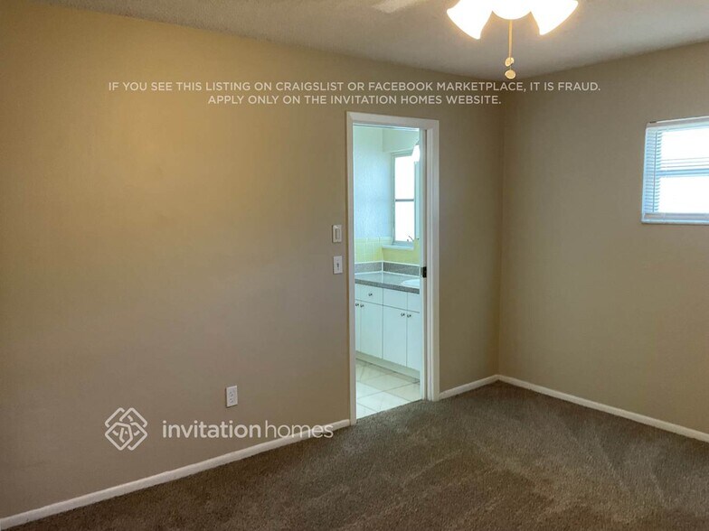 Building Photo - 2194 Oak Grove Dr