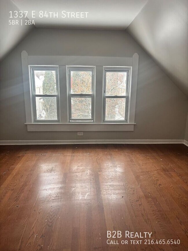 Building Photo - 1337 E 84th St