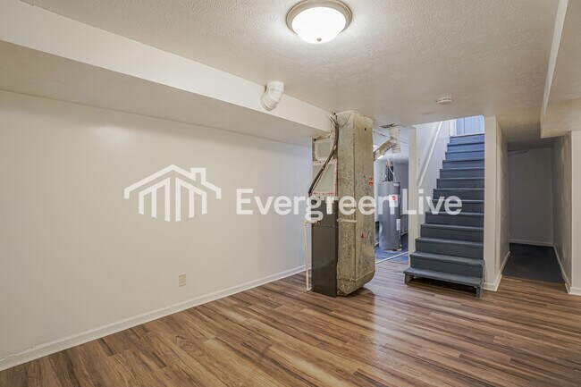 Building Photo - 4025 Nebraska Ave