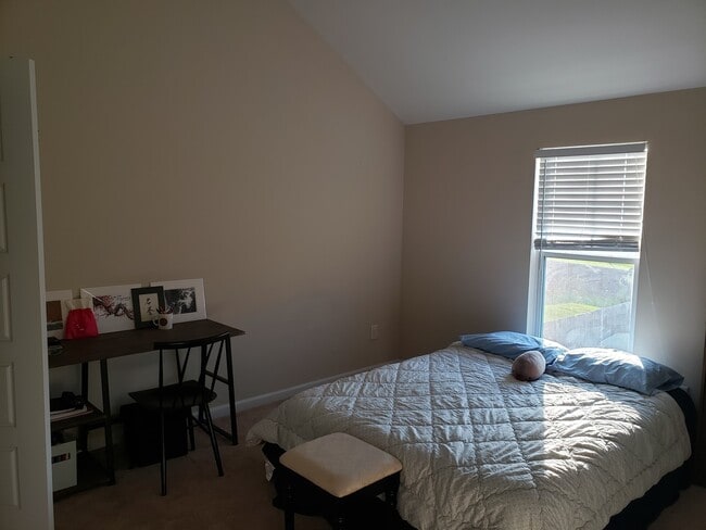 Building Photo - Unfurnished 3 Bedroom 2.5 bath home in The Landing at Mill Creek