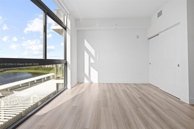 Building Photo - 101 Diplomat Pkwy