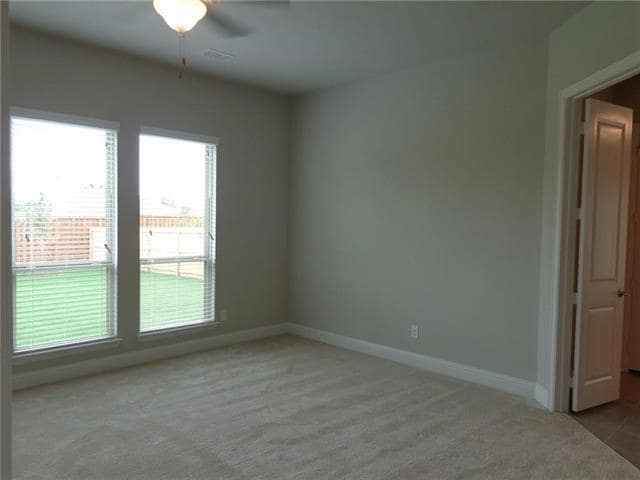 Building Photo - 5105 Rosewood Ln