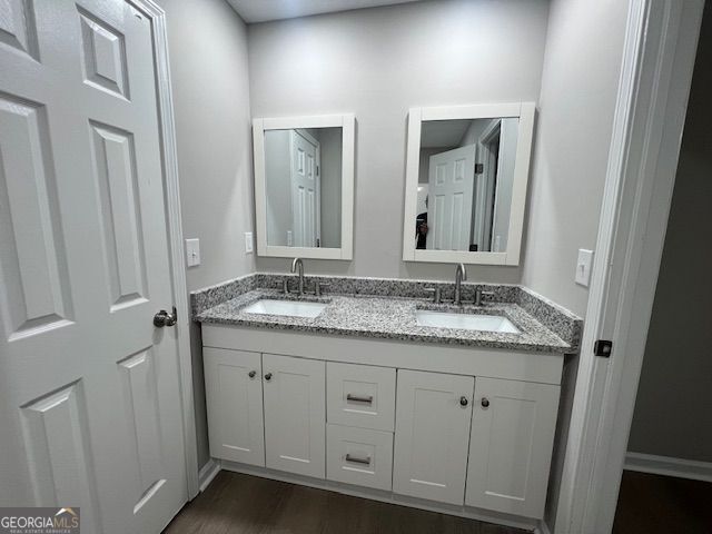 Building Photo - 5961 Sherwood Trace