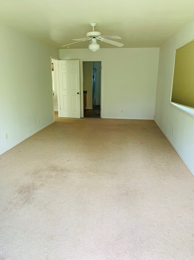 Building Photo - Kahana Ridge Three Bedroom