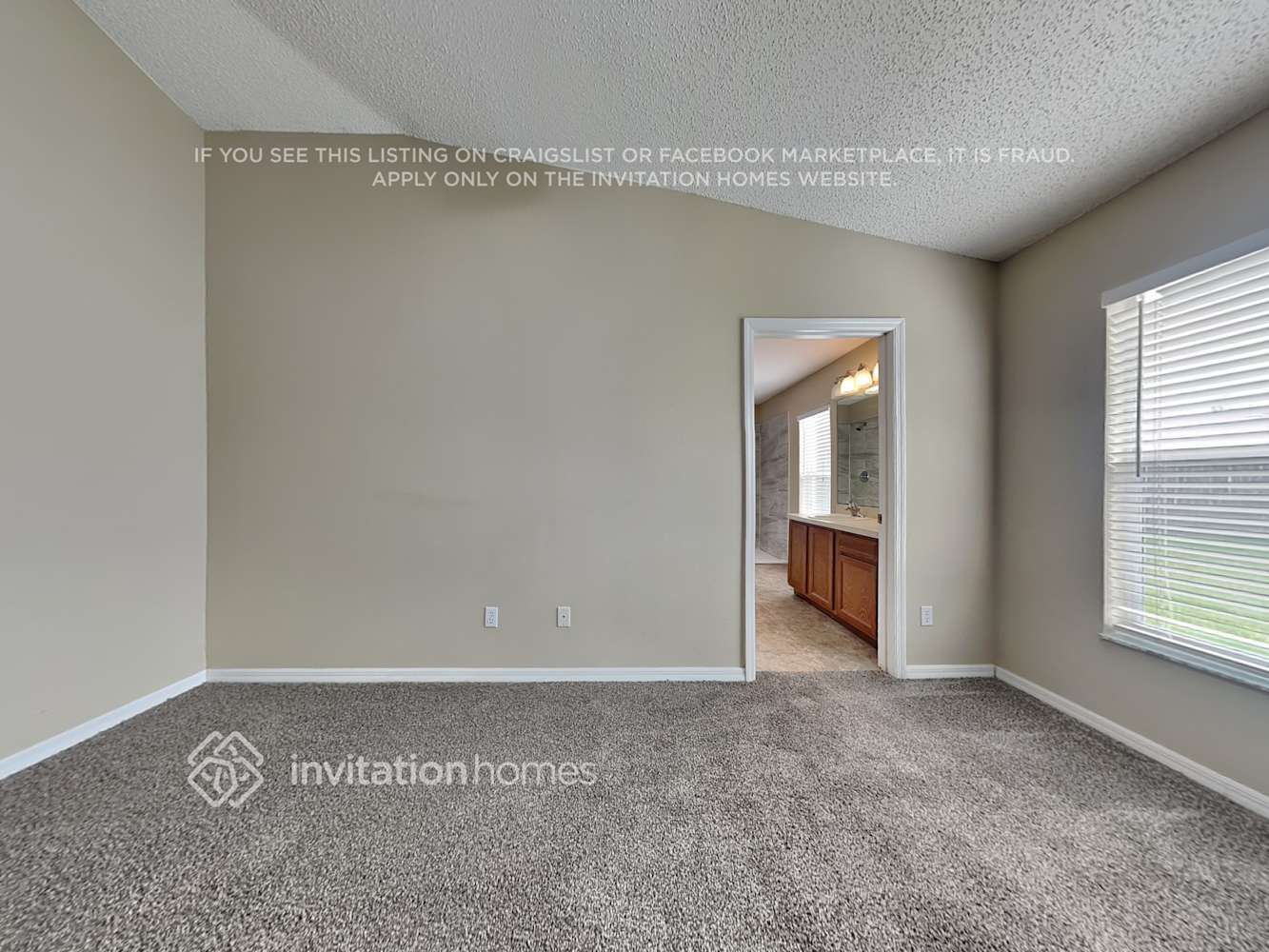 Building Photo - 214 Oak Branch Dr