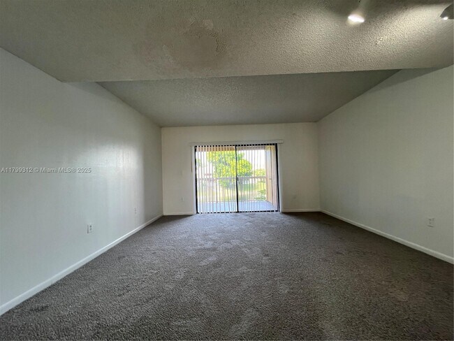 Building Photo - 5200 NW 31st Ave