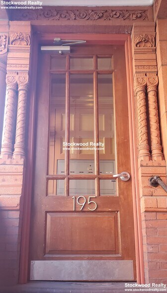 Building Photo - 195 Commonwealth Ave
