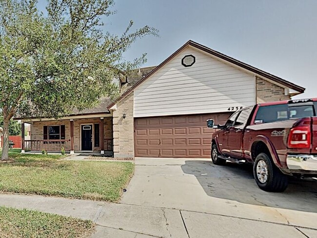 Building Photo - *No Application Fee*