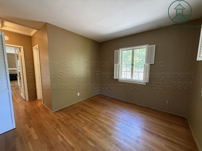 Building Photo - Adorable, Private Cottage in Jack's Peak