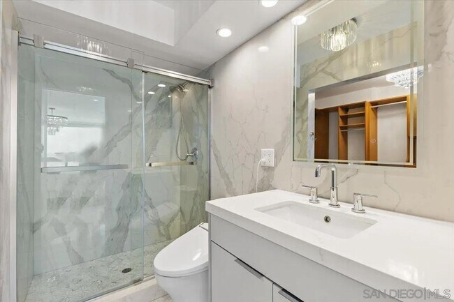 Building Photo - 1830 Avenida Del Mundo