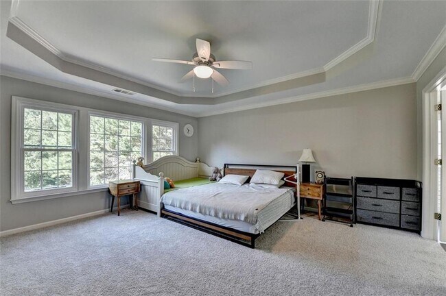 Building Photo - 355 Gaines Oak Way
