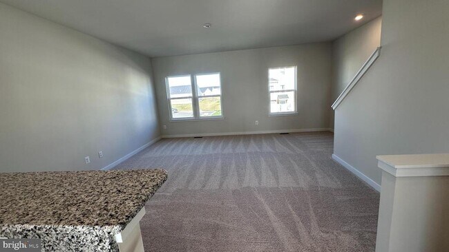 Building Photo - 62 Trotting Rd