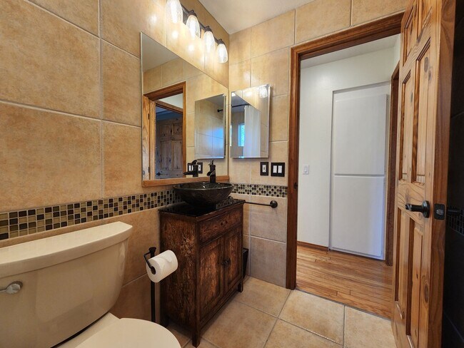 Building Photo - Elevated Living with Sunset Views