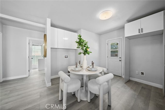 Building Photo - 2461 St Pierre Ave