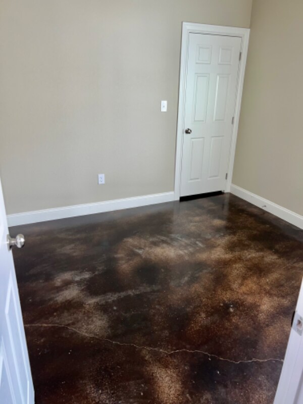 Building Photo - 3304 Belmont Dr