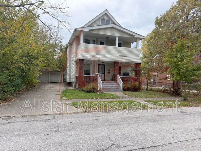 Building Photo - 3018 E 125th St