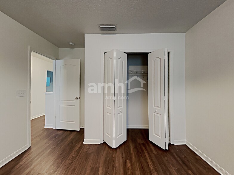 Building Photo - 5126 Clover Mist Dr