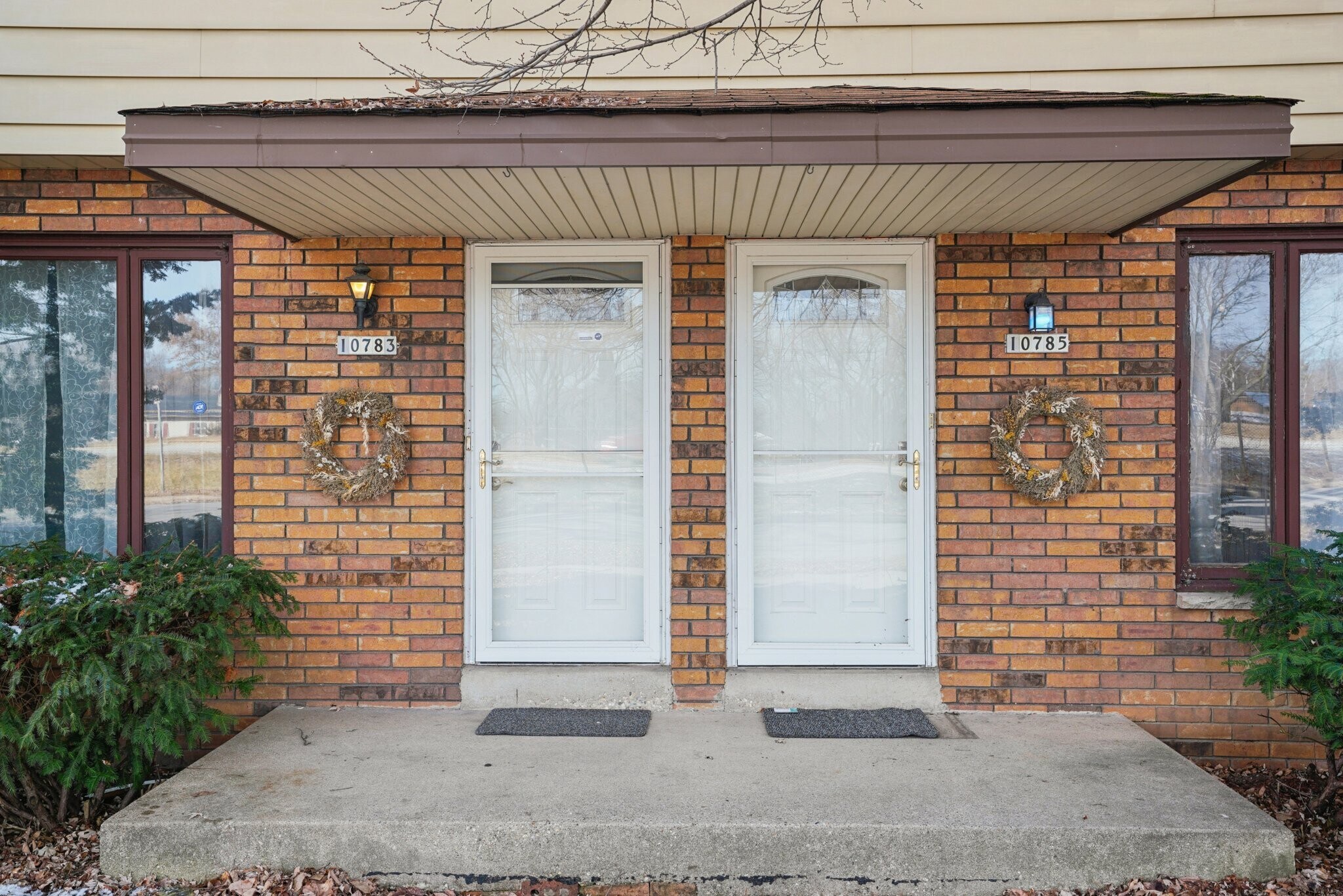 Building Photo - 10783 W Appleton Ave