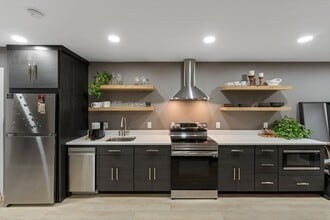 Building Photo - 20 NE 2nd St