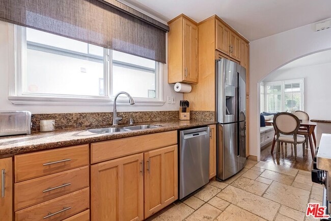 Building Photo - 7820 Agnew Ave