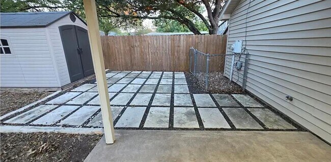 Building Photo - 1300 Tuffit Ln