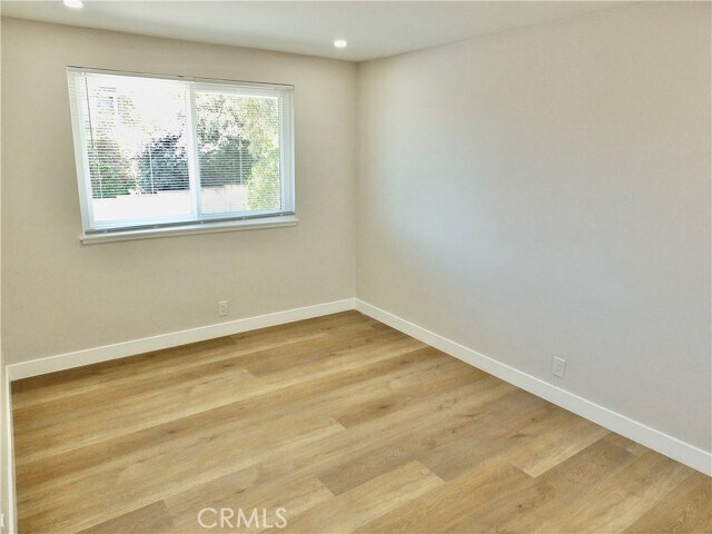Building Photo - 652 Margo Ave