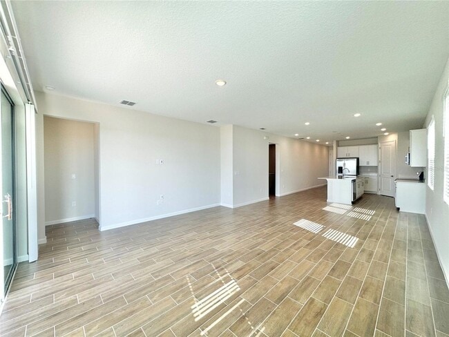 Building Photo - 824 Griffon Ave