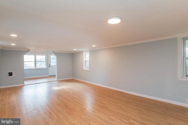 Building Photo - 3412 Upper West End Ave