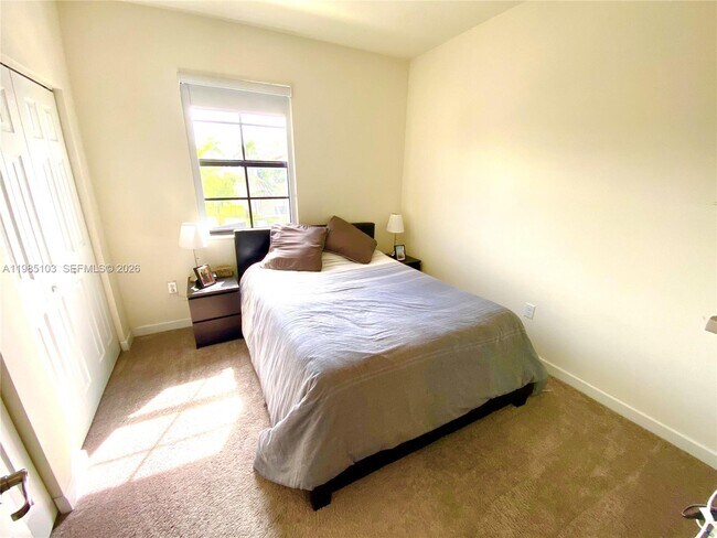 Building Photo - 11489 SW 250th St