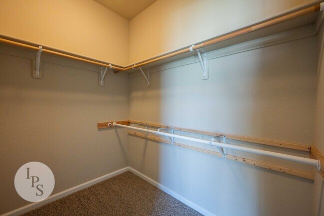 Building Photo - Copper Eastside Home, 2BR/2BA, CUSD, Gated...
