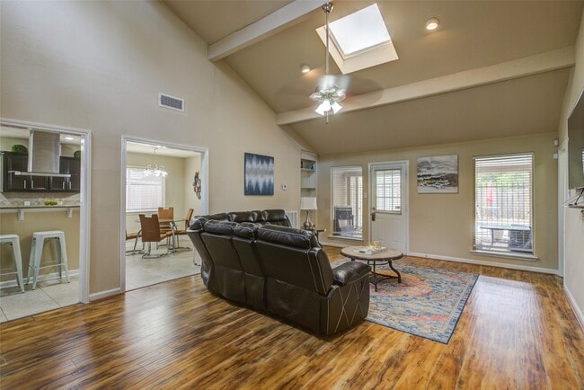 Building Photo - 6614 Winkleman Rd