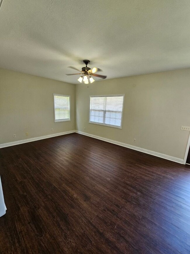 Building Photo - 3-Bedroom Home in the Heart of Cookeville – Available Now!