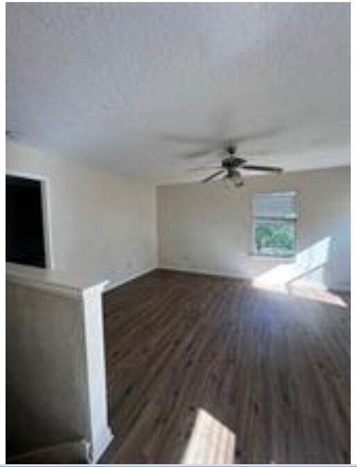 Building Photo - 19230 Danphe Landing Ct