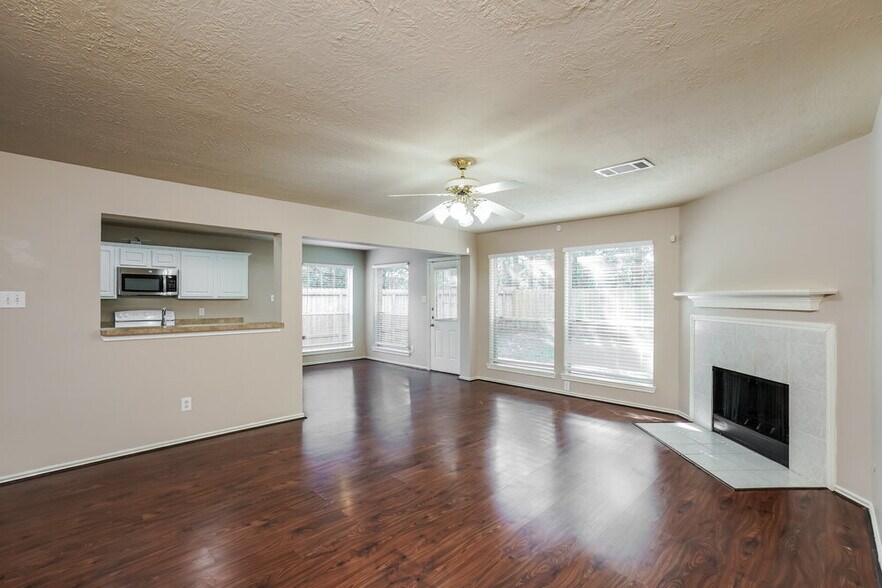 Building Photo - 5418 Trail Timbers Dr