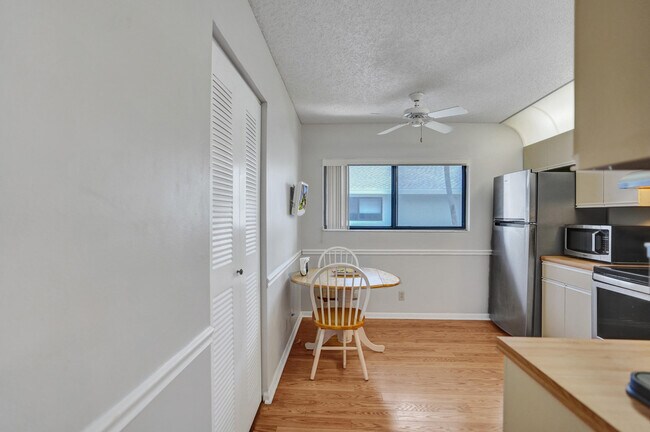 Building Photo - 15235 Lakes of Delray Blvd