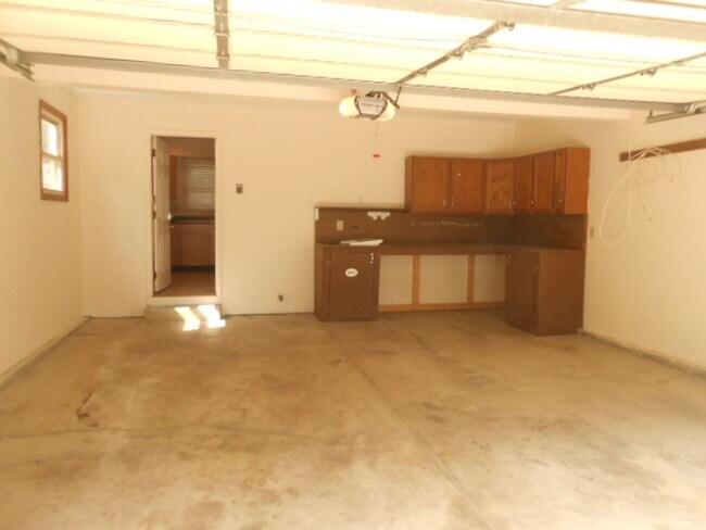 Building Photo - 1780-1782-1782 Hightower Dr