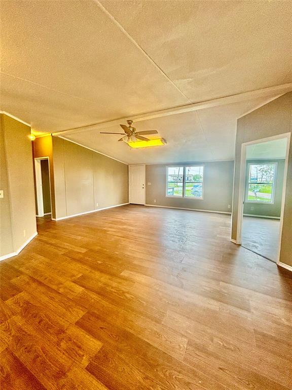 Building Photo - 2515 Oyster Creek Bend