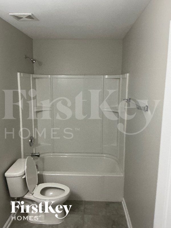 Building Photo - 1013 Blue Stream Ln