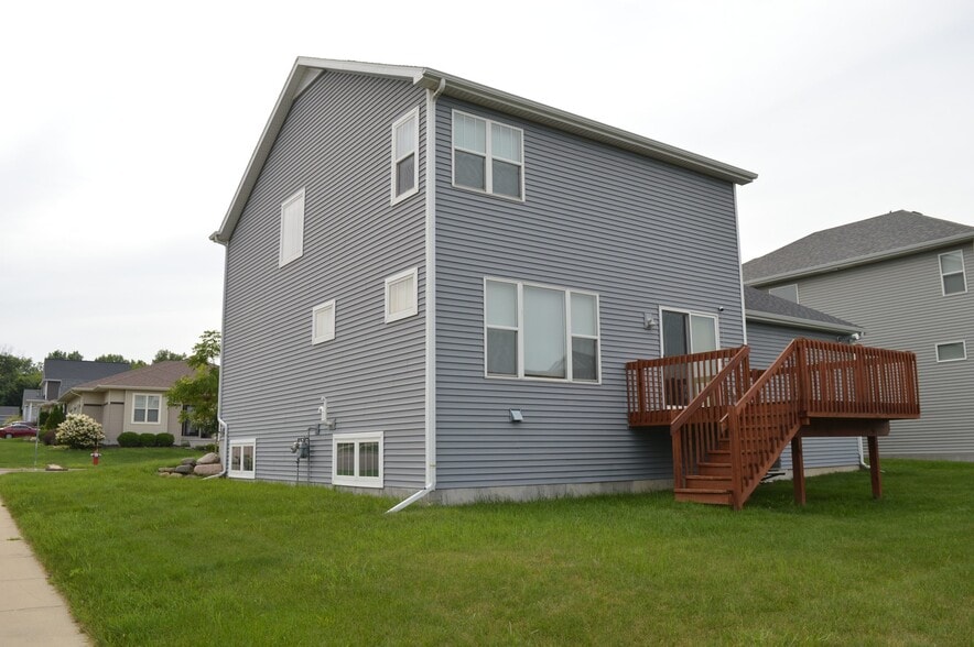 Building Photo - 321 Alton Dr