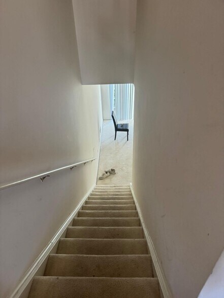 Building Photo - 22679 Simonet Blanc Ter