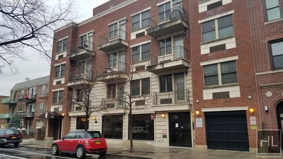 Building Photo - 25-19-25-35 35th St