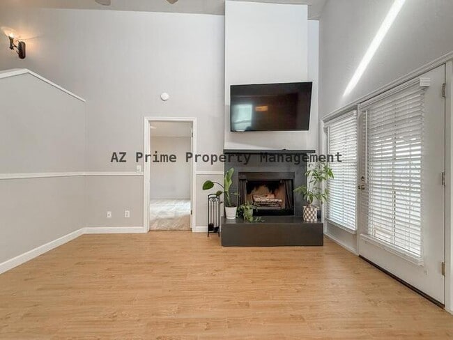 Building Photo - 13817 N 42nd St