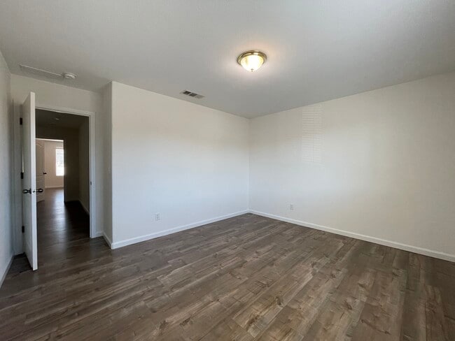 Building Photo - 9748 Collie Way