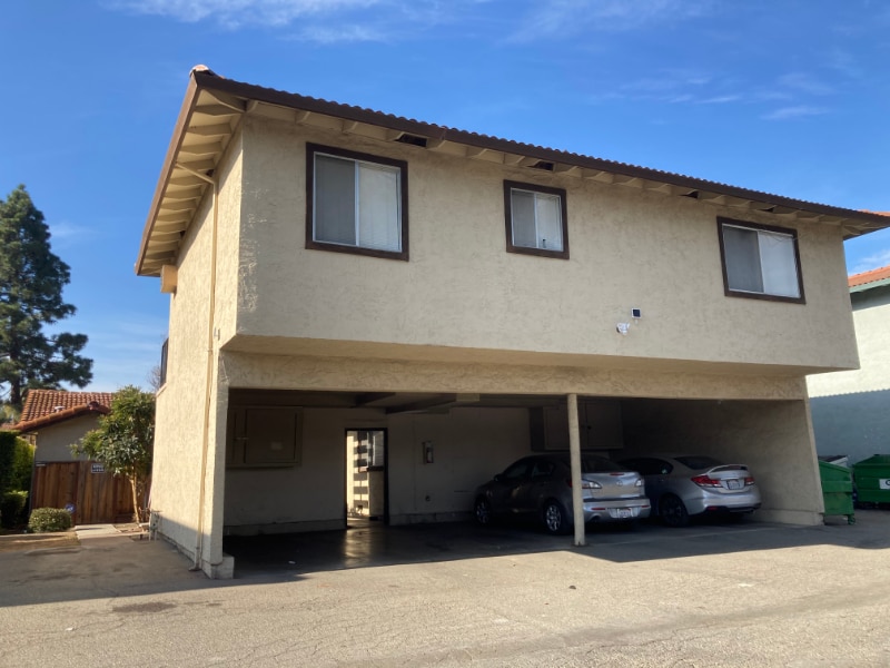 Building Photo - 1518 Moorpark Ave