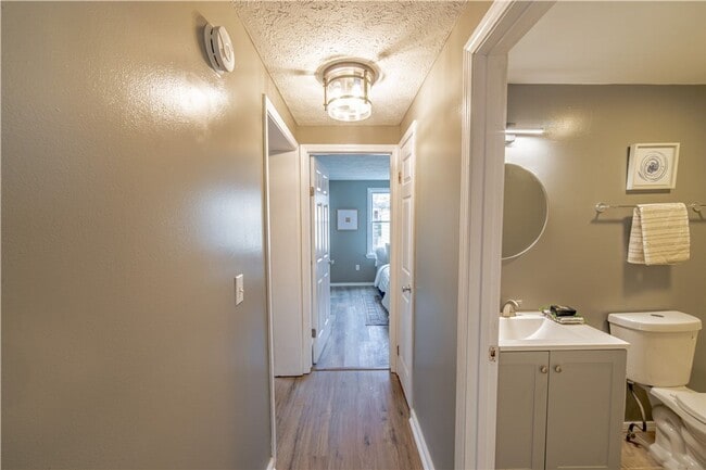 Building Photo - Single Family Ranch close to UofR & Strong Hospital