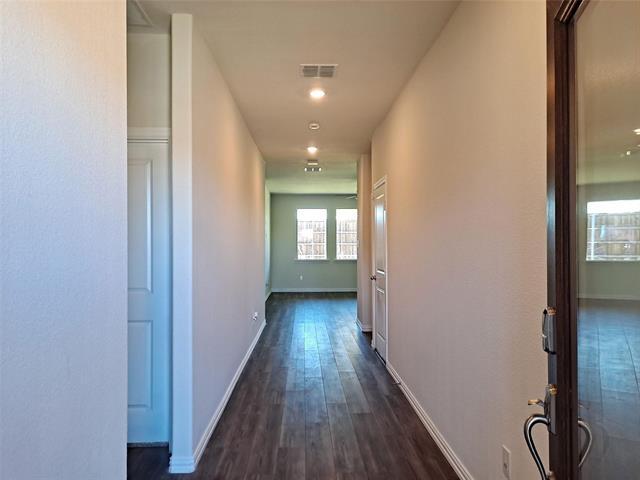 Building Photo - 3321 Riverside Dr