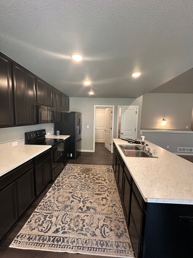 Building Photo - Beautiful 4 Bedroom House in Ault!