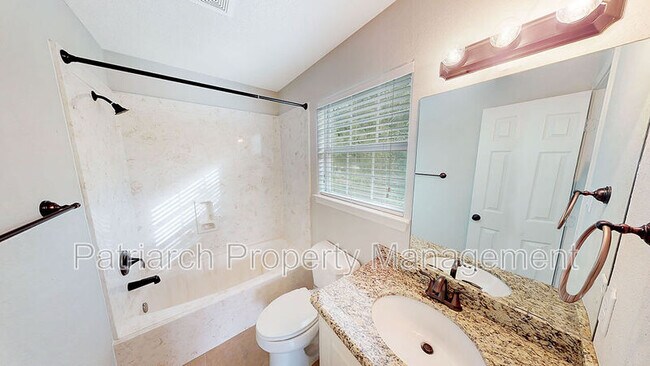 Building Photo - 205 Francis Dr